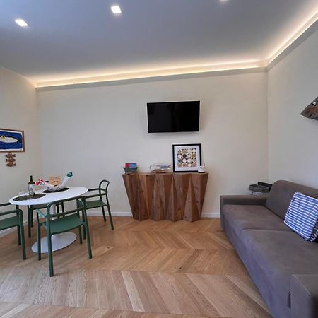 Little House 5 Terre Apartment ลาสเปเซีย ภายนอก รูปภาพ