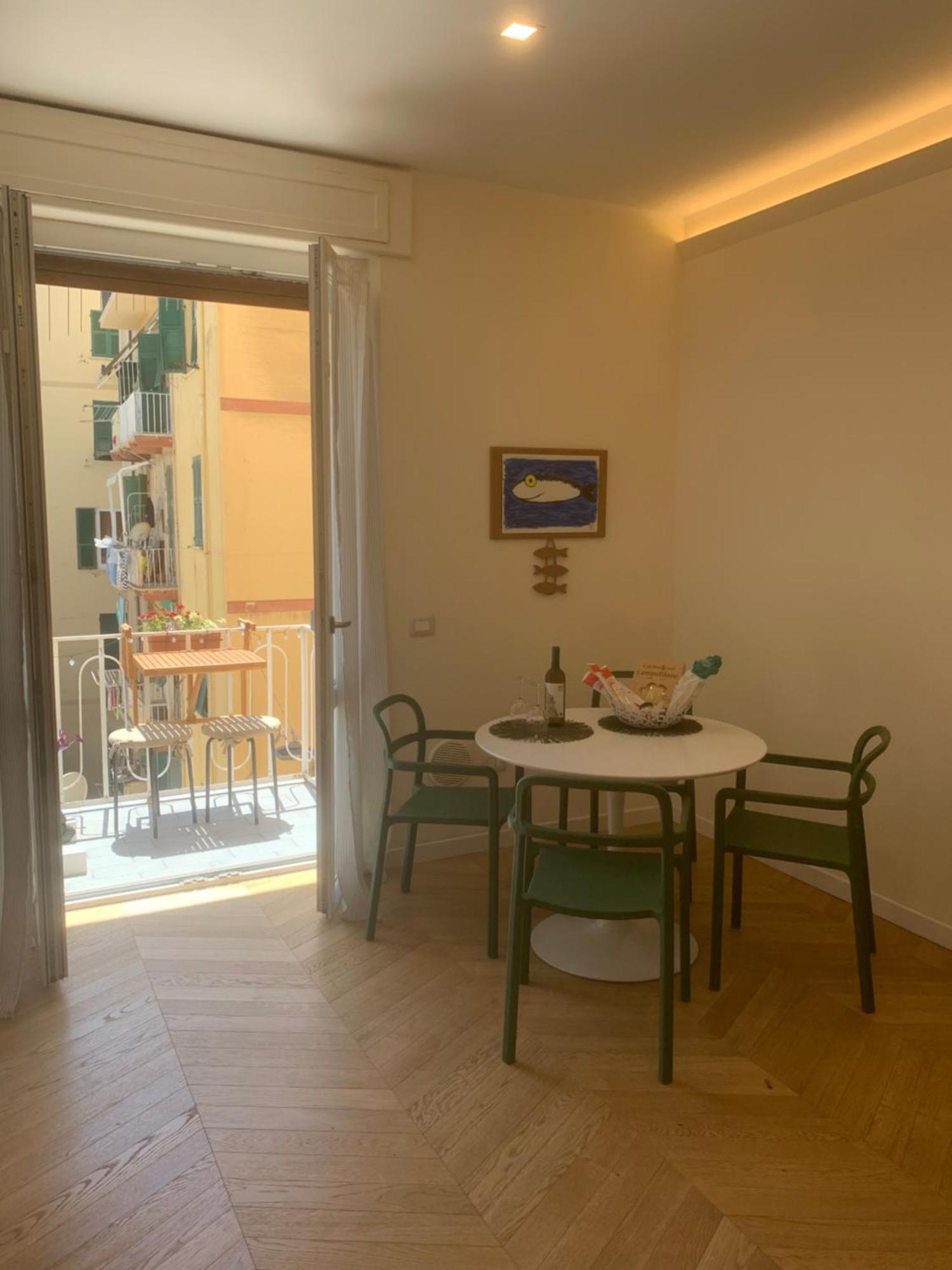 Little House 5 Terre Apartment ลาสเปเซีย ภายนอก รูปภาพ